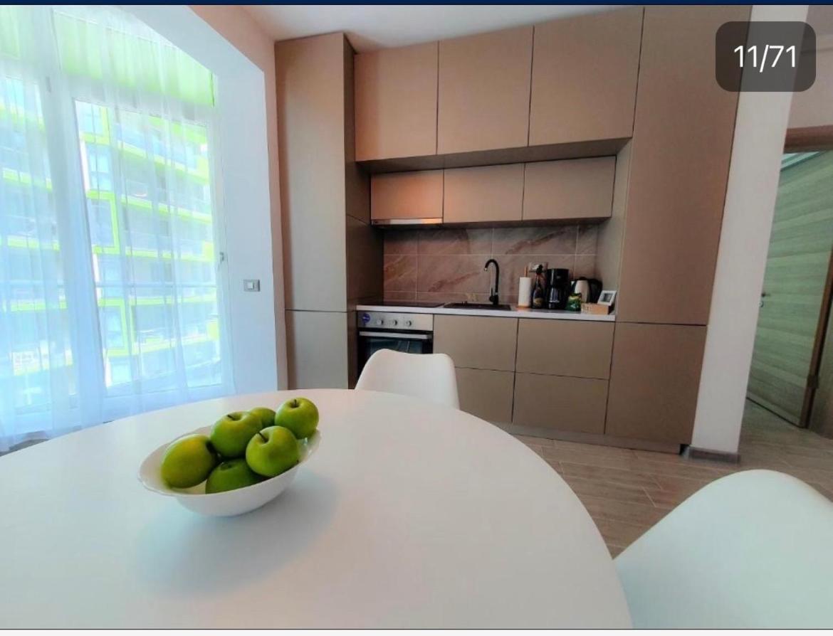 Bea Apartament On The Beach -Mamaia Nord ナボダリ エクステリア 写真