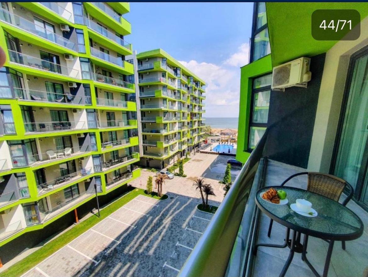 Bea Apartament On The Beach -Mamaia Nord ナボダリ エクステリア 写真