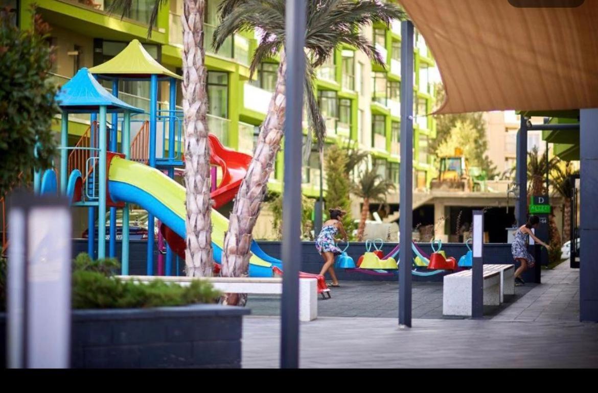 Bea Apartament On The Beach -Mamaia Nord ナボダリ エクステリア 写真