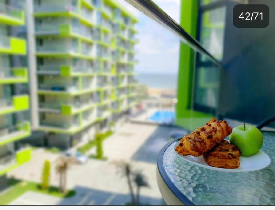 Bea Apartament On The Beach -Mamaia Nord ナボダリ エクステリア 写真