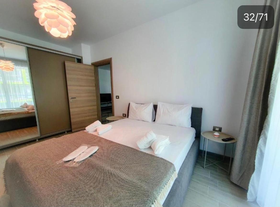 Bea Apartament On The Beach -Mamaia Nord ナボダリ エクステリア 写真